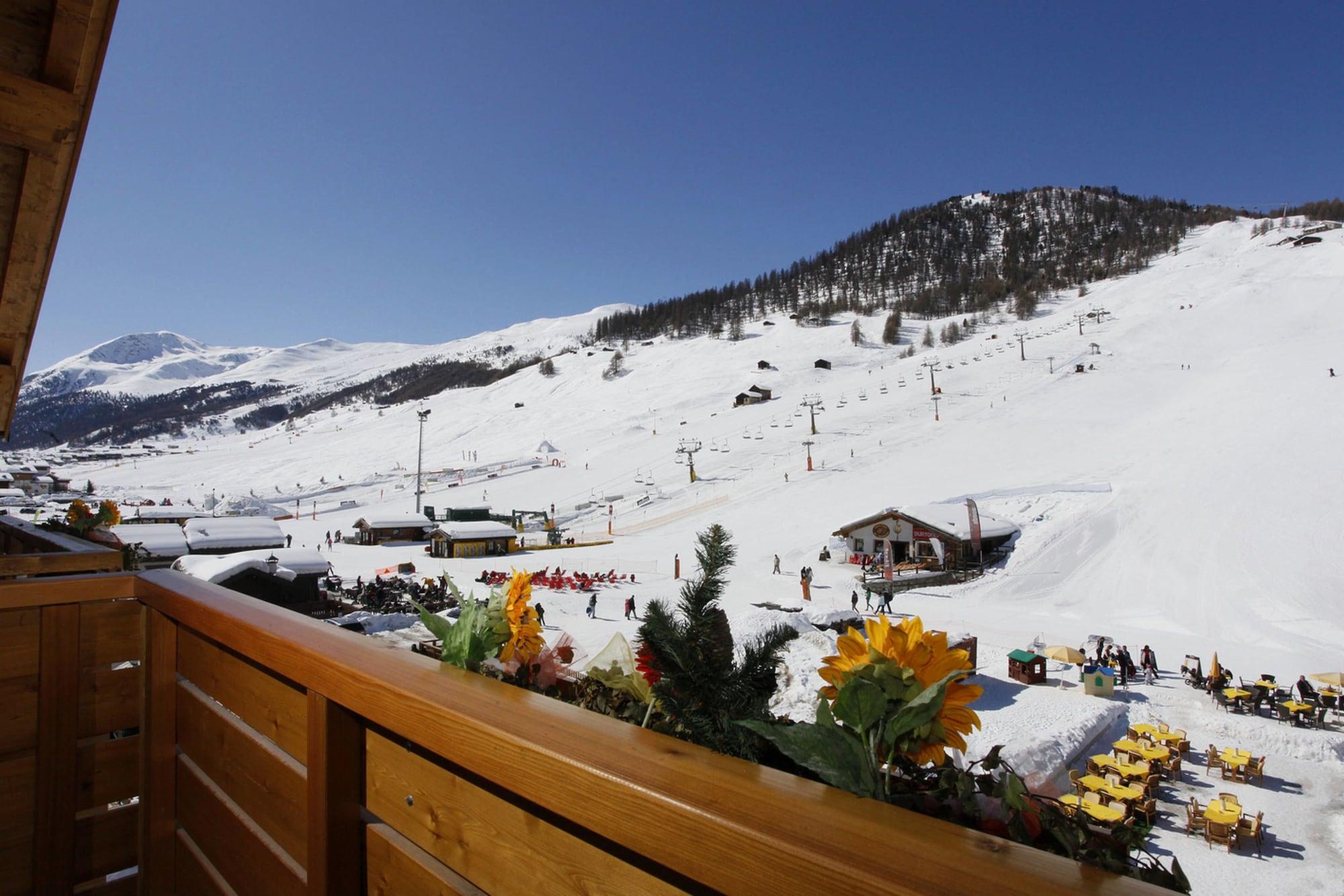 Mota Hotel Livigno Esterno foto