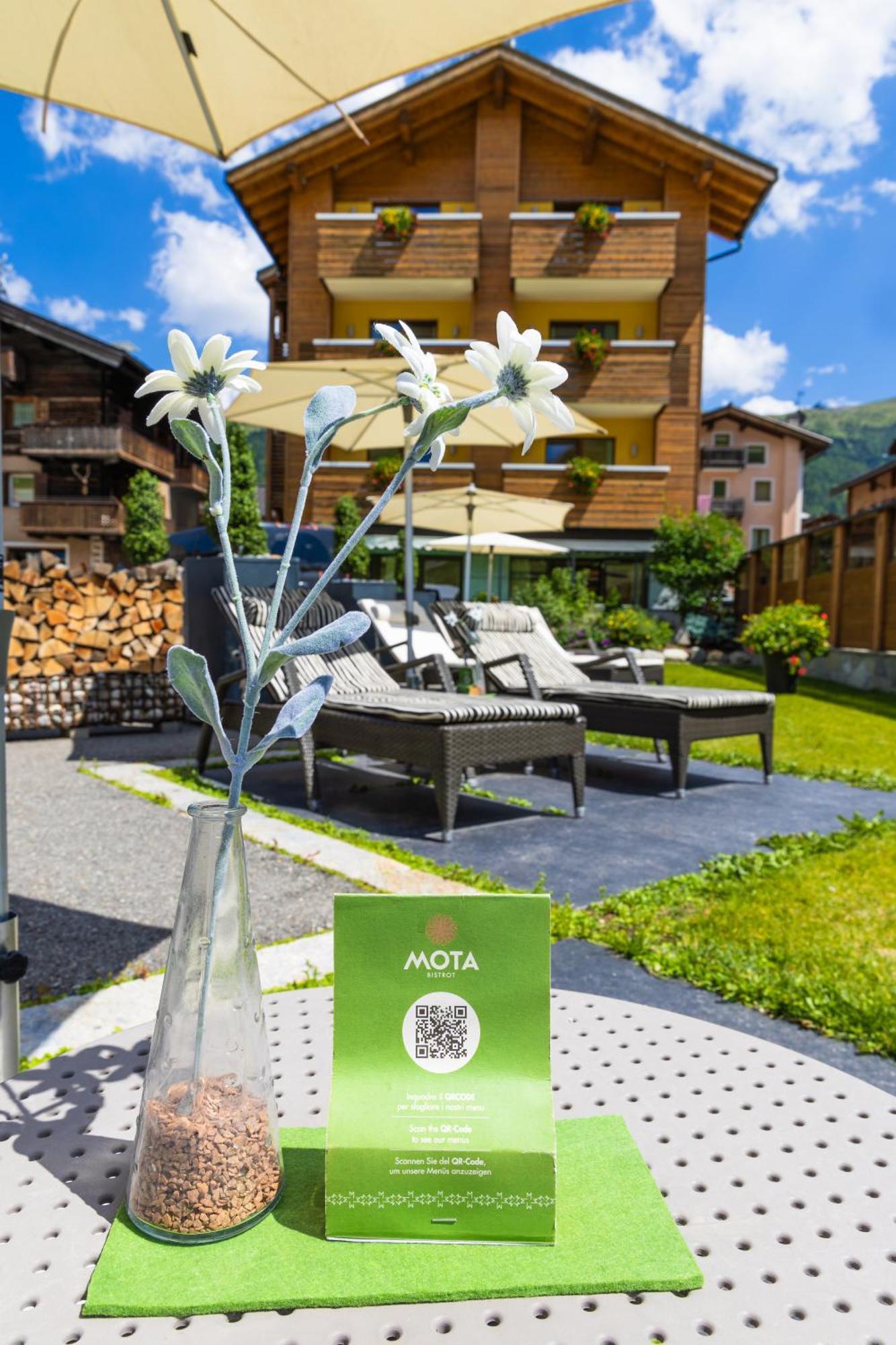 Mota Hotel Livigno Esterno foto