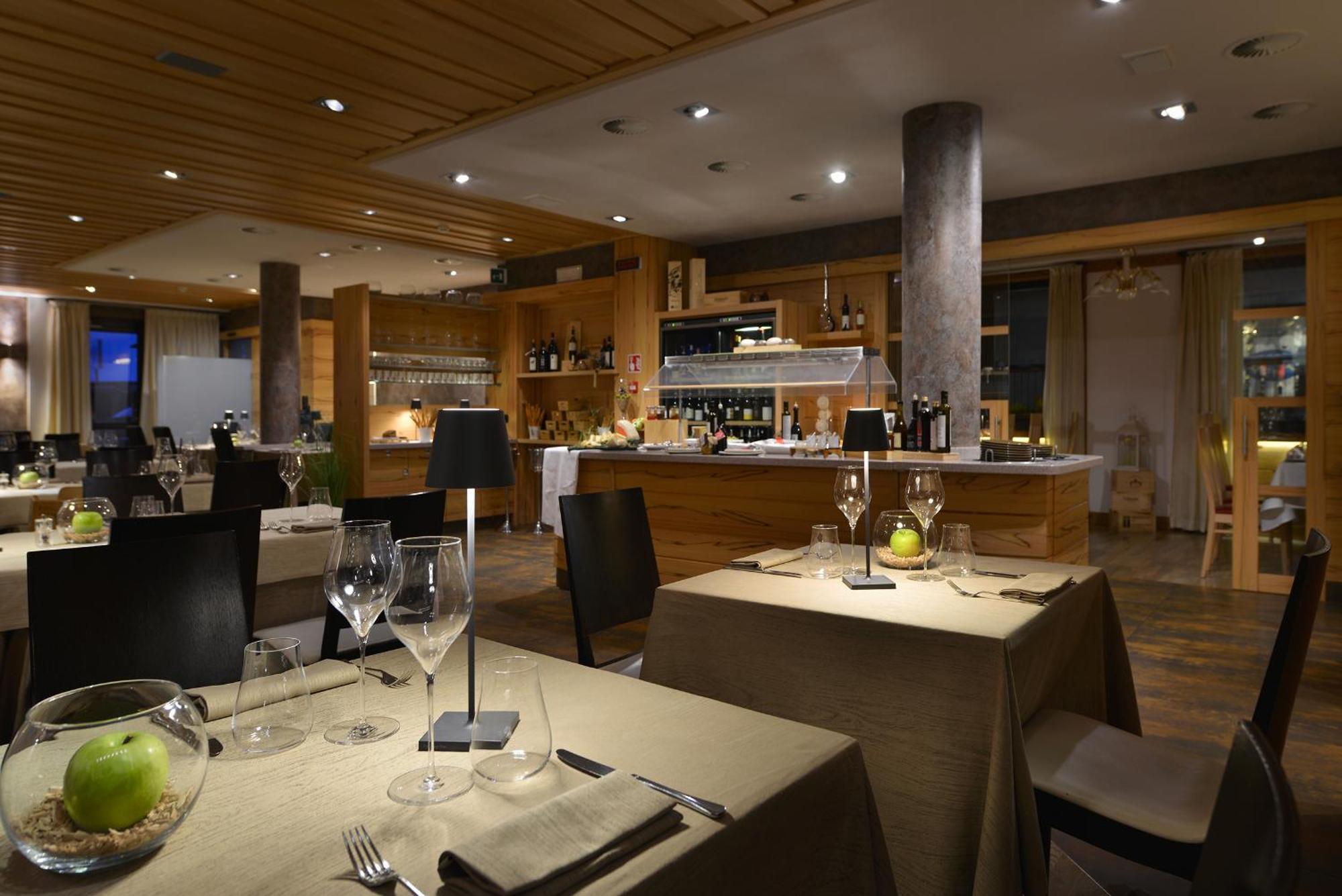 Mota Hotel Livigno Esterno foto