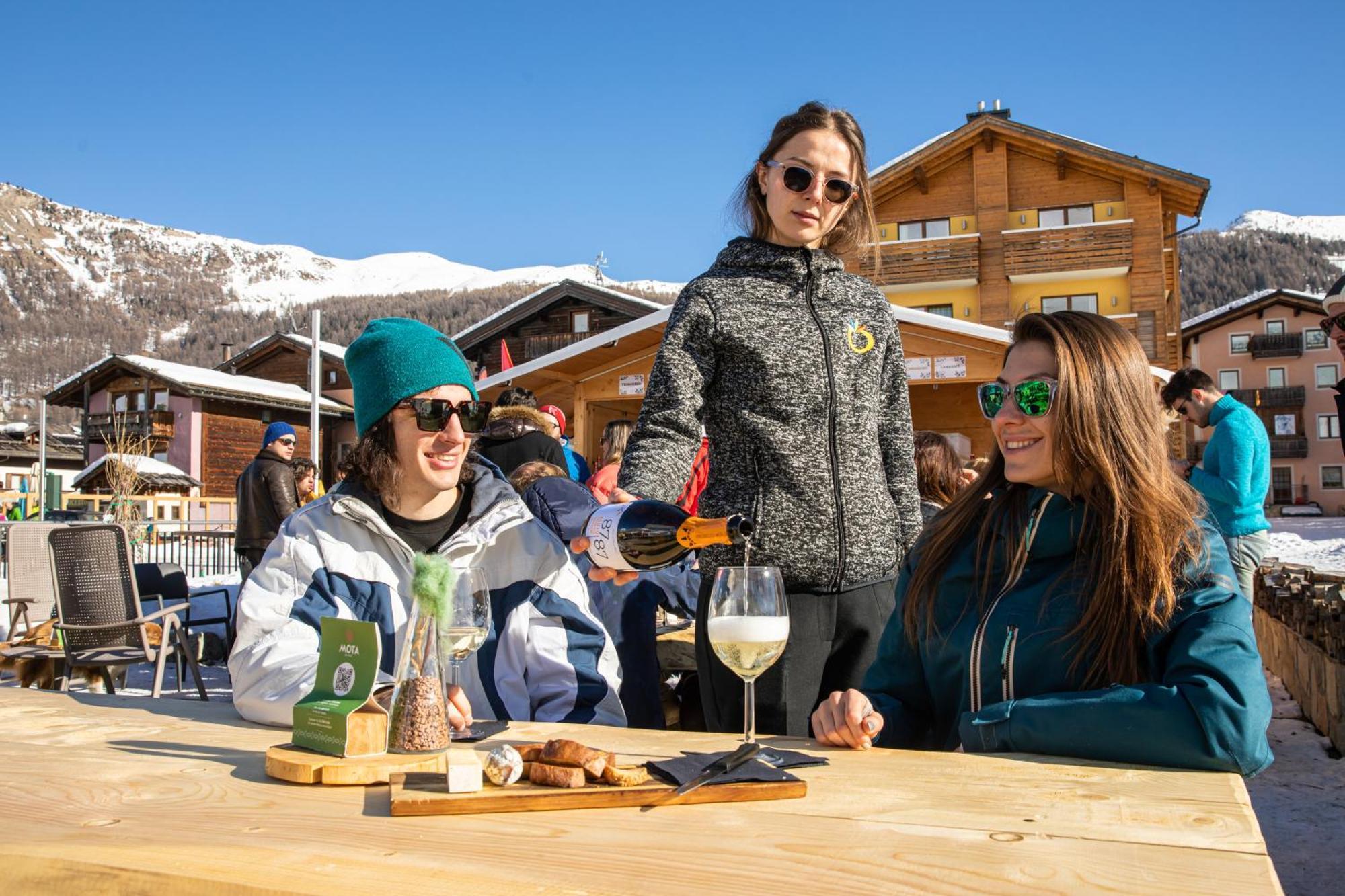 Mota Hotel Livigno Esterno foto