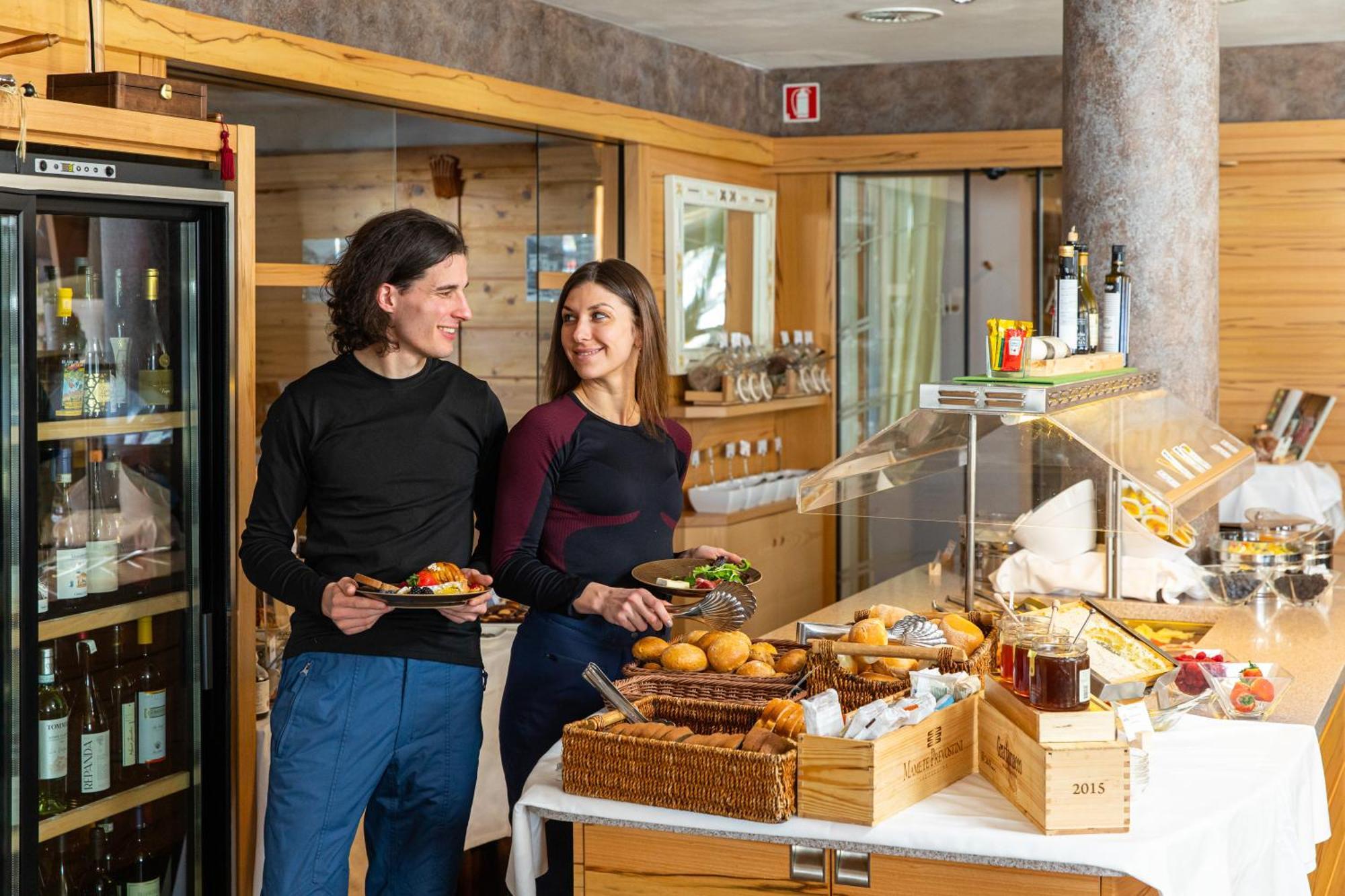 Mota Hotel Livigno Esterno foto