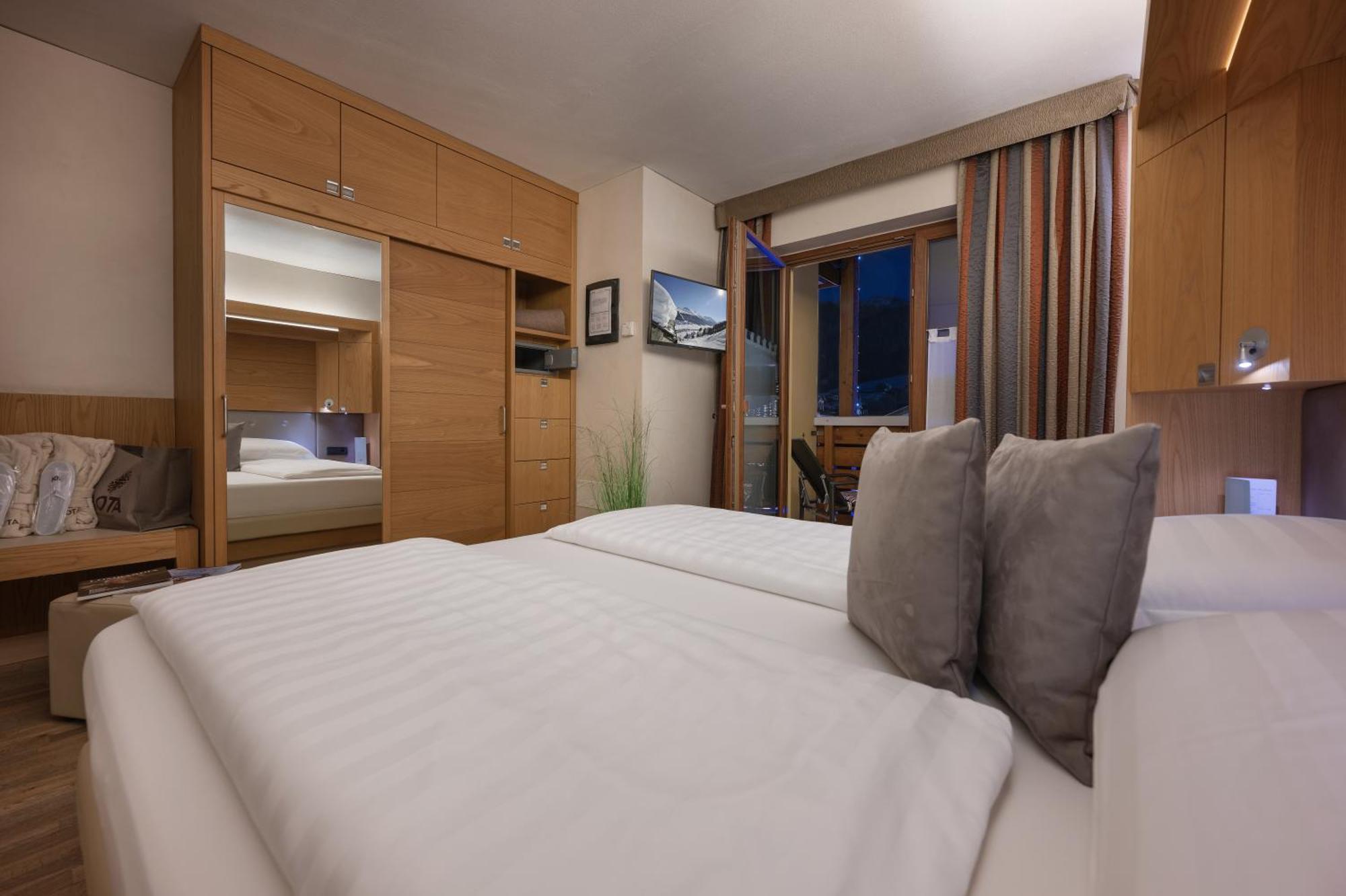 Mota Hotel Livigno Esterno foto